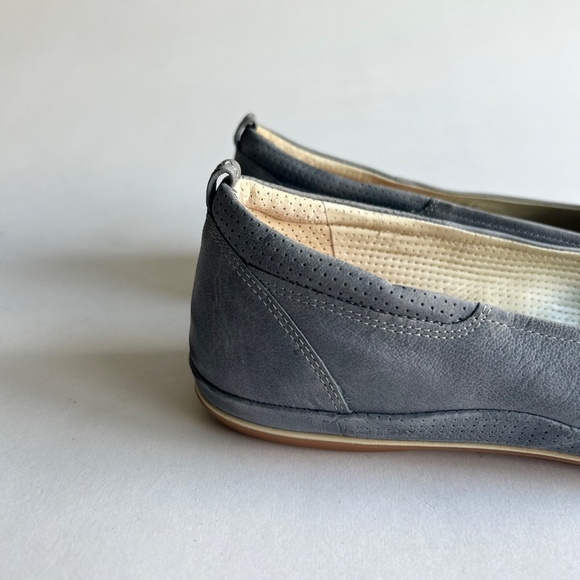 Ecco Grey Blue Leather Rubber Outsole Flats size EUR 41, US 10.5 - Picture 3 of 16